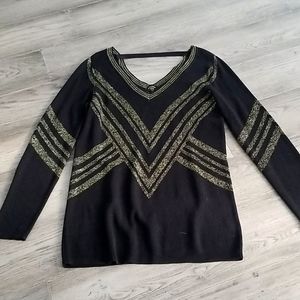 Venus Sweater V neck and back